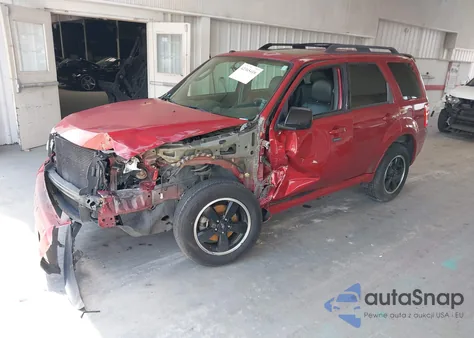 2012 Ford Escape Xlt z USA, uszkodzony, nr VIN 1FMCU9DG7CKB61298